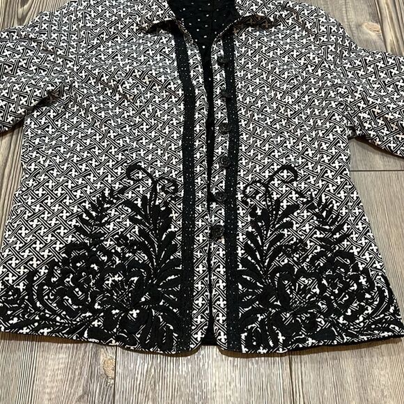 Reversible Jacket  - Picture 3 of 11